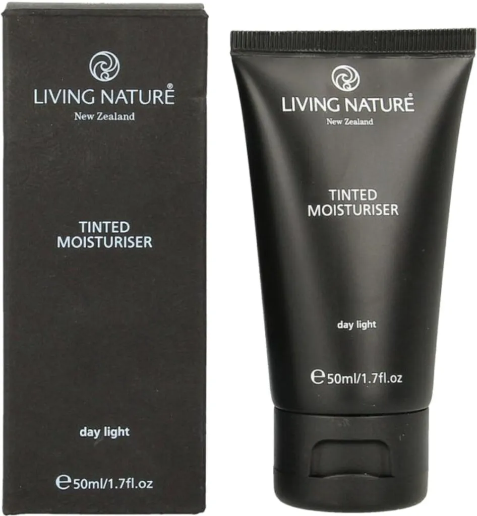 Living Nature Day light tinted moisturiser (50 ml)